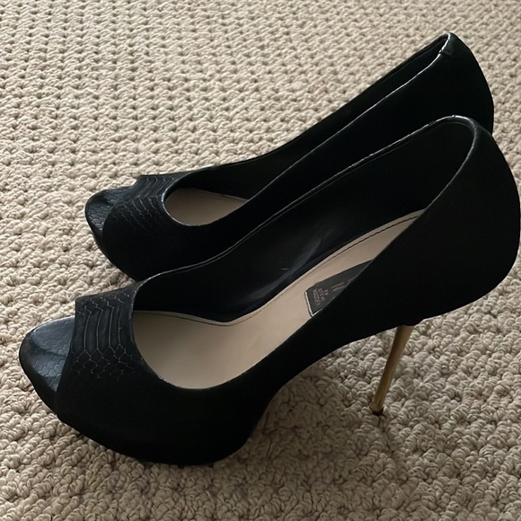 Steve Madden Heels - Picture 2 of 4